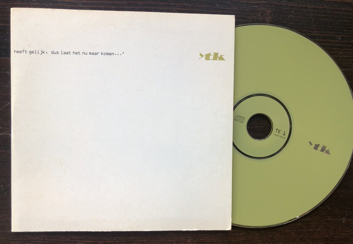 philtilli's tweet image. Daarop stond deze track en Niemand Thuis. Met verder alleen “&amp;gt;tk” op het hoesje. Eventjes mysterieus houden dachten wij. Hierdoor is het idee ontstaan om het album die titel mee te geven. #soundsliketwitter
