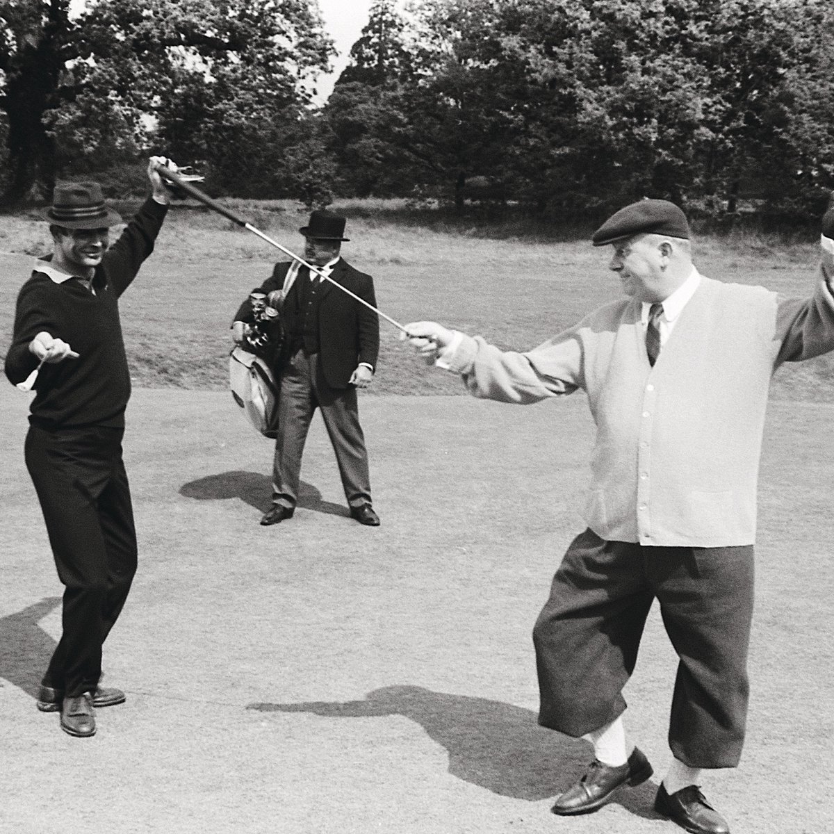 007's tweet image. Weekend plans? Here’s some of the Bond cast and crew enjoying some down time to inspire you.