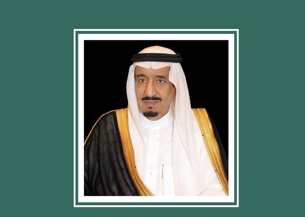 imarat_almadina's tweet photo. بناءً على الموافقة الكريمة ..
فتح #المسجد_النبوي للمصلين اعتباراً من يوم الأحد ٨ / ١٠ / ١٤٤١هـ . https://t.co/Hw9nwBk10D