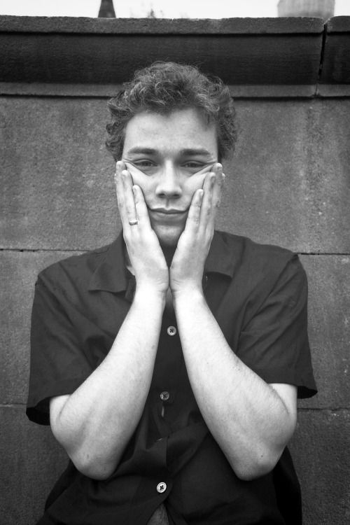 ChrisEveryHour's tweet image. 