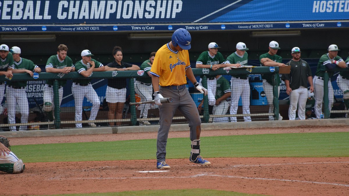 JavelinaBSB's tweet photo. TAMUK - 7 | MU - 0 | TOP 7
Two outs and a full count for @kohl_World2, he lifts the sixth pitch of the at bat over the left field wall for a solo home run!
#FunFact - Ullman hit the last home run of 2018 and first home run of 2019 for TAMUK!
#GoJavelinas #RewindWithWhataburger https://t.co/7zVDqCDweH