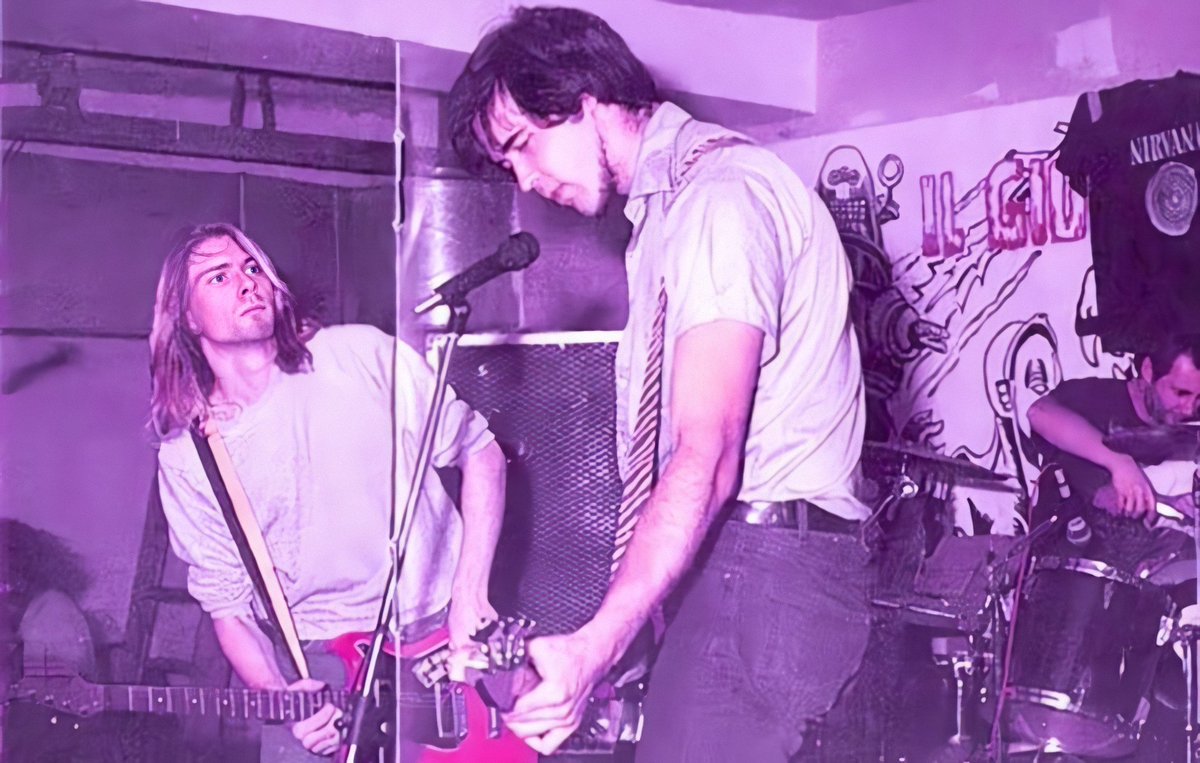  abro hilo de kurt cobain junto a krist novoselic 