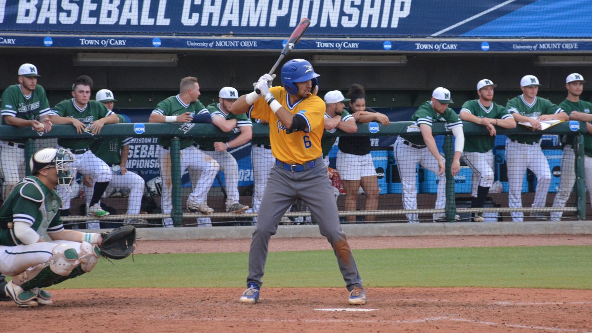JavelinaBSB's tweet photo. TAMUK - 9 | MU - 0 | TOP 8
@HutchesonDylan scores the ninth run after @GiancarloServin drops a single into left center!
Meanwhile, Seth Hubert takes over in the seventh and strikes out two in two innings of work
#GoJavelinas #RewindWithWhataburger https://t.co/gcUFFlMpyb