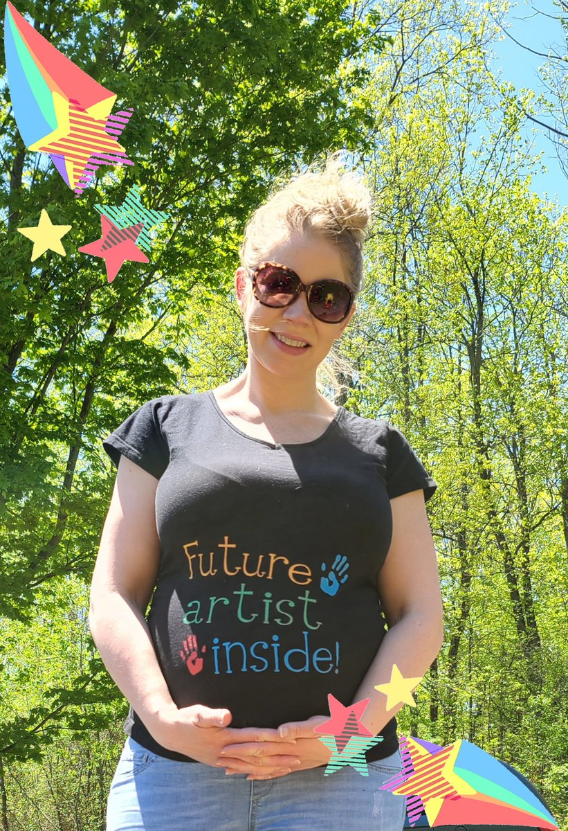 MrsStanleyArt's tweet photo. HAPPY Art Shirt Friday! Don't let the angle fool you...this tummy is growing! Brewing another little artist to someday fill this world with beauty! #artshirtfriday #dueinaugust #artistinside #finallysomesun https://t.co/aBznBXoeLA