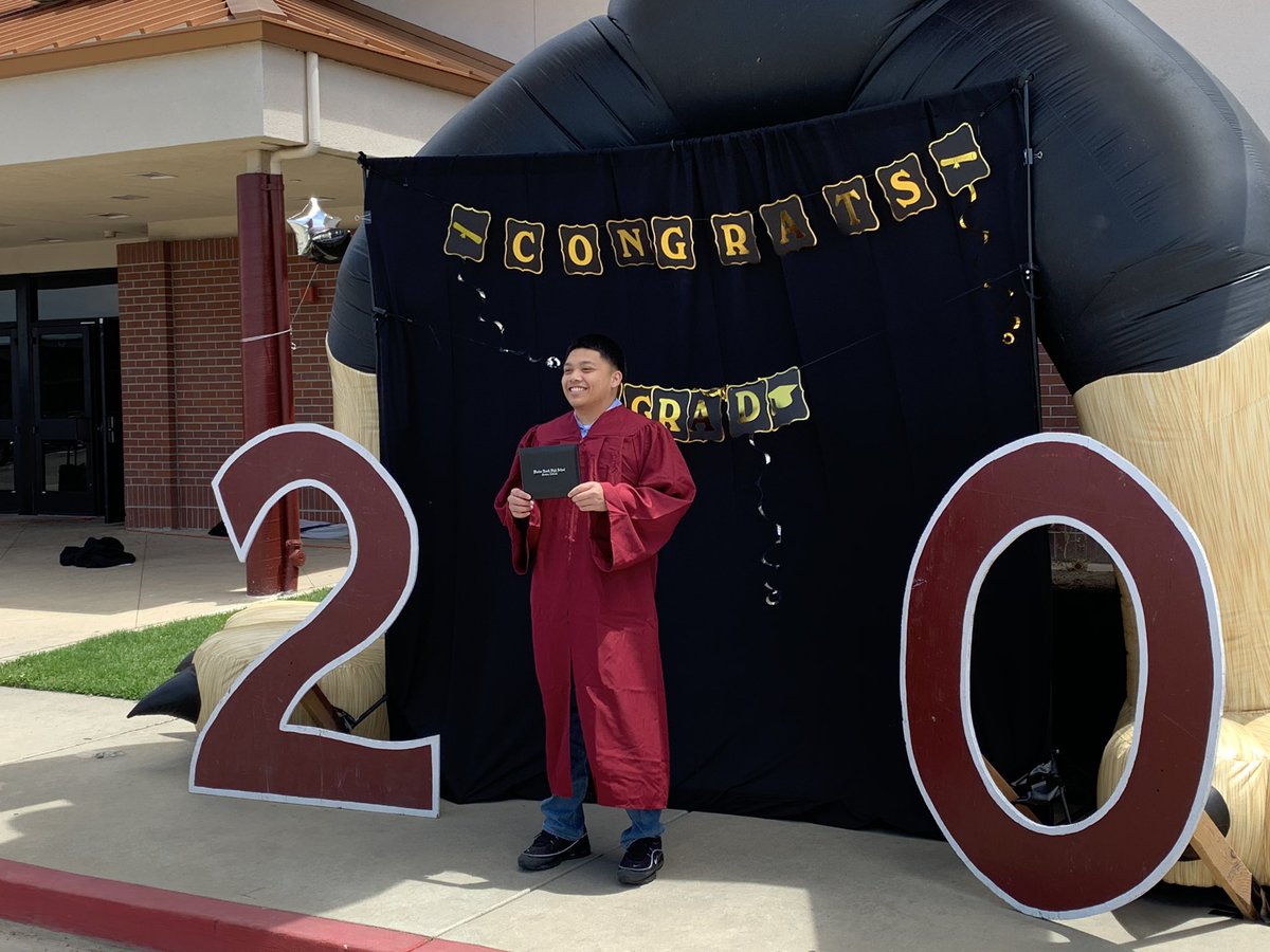 It’s over at The Ranch!  Seniors win!  Congratulations, again, Class of 2020. We admire your spirit during this challenging time. We wish you all the very best. 🐾🎓<a href="/TroyFast2/">Troy Fast</a> <a href="/wrhsco2020/">CLASSOF2020</a> <a href="/musd/">Office of the Superintendent</a>