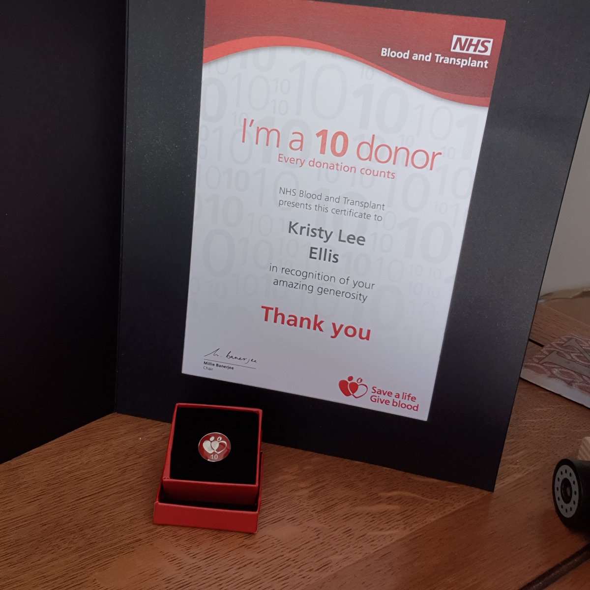 KristyYSJ's tweet photo. So I received this in the post today, super proud! @GiveBloodNHS  💉 @JoannaKDelgado @SuzyYSJ @PhilVincent  Exploring Twitter #YSJ10DoT https://t.co/IfxFIson2I