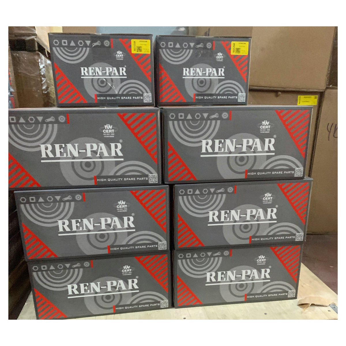 renpar_expert's tweet photo. #renaulttrucks #mercedes #man #daftrucks #scania #volvo #volvotrucks #automotive #spareparts #turkey #istanbul #highquality #europe #asia #middleeast #africa #instadaily #instagood #instalike #marine #mahle #engine #filter https://t.co/zupxJByohc