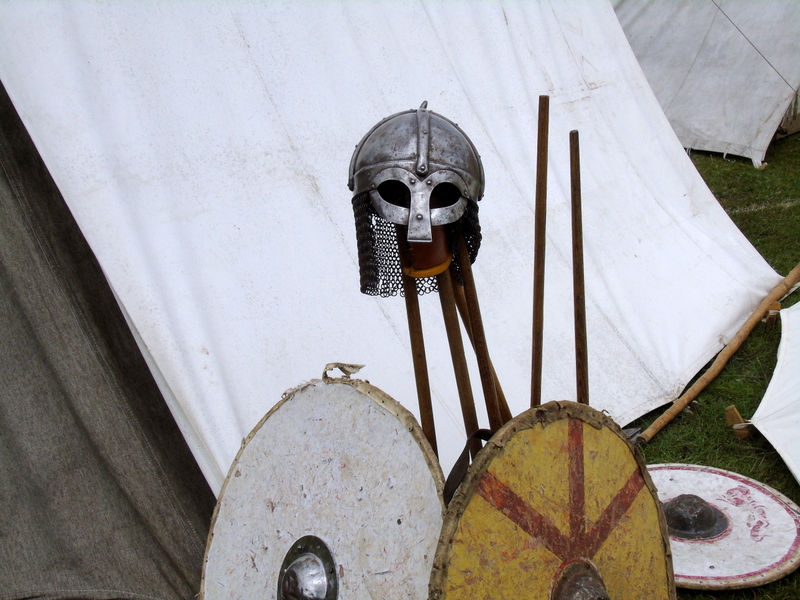 AdrianWaite's tweet photo. I have a photo gallery on my aw-history website for the Heysham Viking Festival at https://t.co/62RpI1fI6I #medieval #History #Heysham #Viking @heyshamvikings @LancashireCC @LancasterCC @HeyshamParish @LancasterUni @VisitLancashire @LancasterCityUK @Visit_Lancaster https://t.co/42pBJ9Ayzu