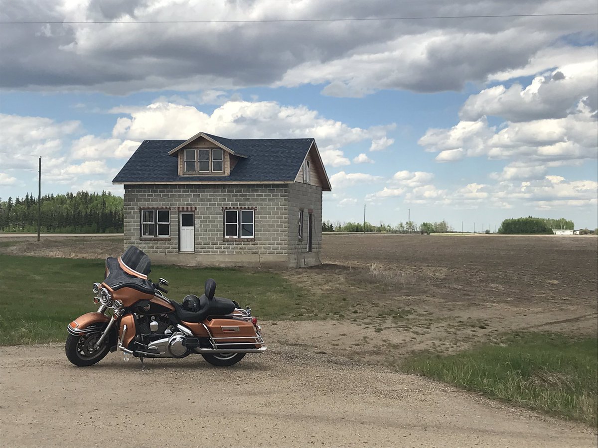 LagaceJason's tweet photo. Beautiful day for a little self isolation https://t.co/jemtE6WvP7