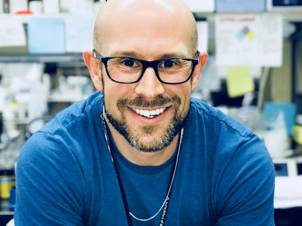 OU_Alumni's tweet image. Andy Duty, Ph.D. (‘01, ‘05, ‘07), is working from the epicenter of America’s COVID-19 outbreak. #SoonerProud

Read about his work: liveonalumni.com/home/2020/5/27…