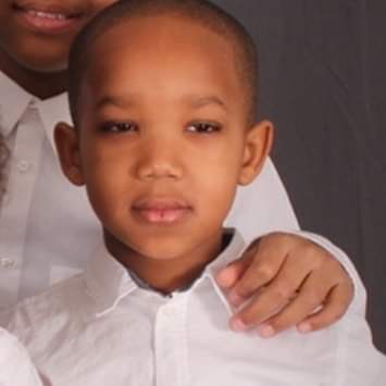 Holdingon2GOD's tweet photo. Hi my name is Aaron Tyrone Talington 
I'm 6 years old. I'm 4'2 feet tall. I have an all blue blanket with white stars. I may be wearing blue jeans. I was last seen in Washington DC (3501 New York ave NE Washington DC, 20002) @UnitedStates National Arboretum Park. If you see me 📞 https://t.co/9QWJqjXnW1