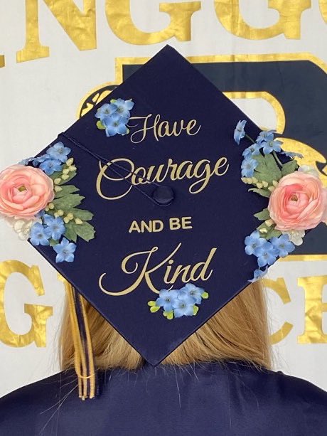 Ringgold_HS's tweet photo. RHS Seniors show off their caps!  Whether it be their college name, or their words of wisdom, RHS Seniors have bright futures ahead! https://t.co/9NuXXAV9EB
