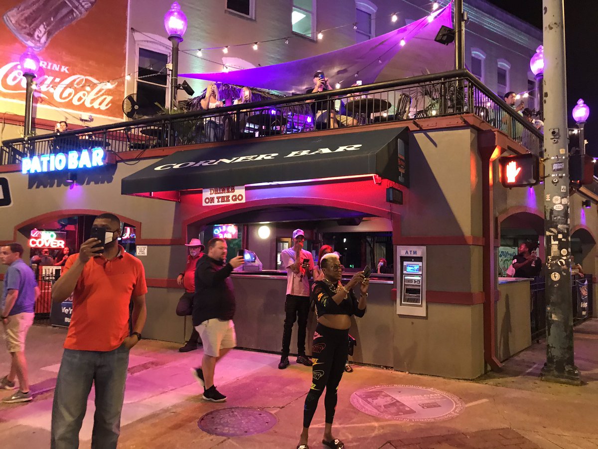 Demonstrators have continued past Beale, and are walking past the FedExForum where the group originally convened. Barricades were moved. Movement continues south, the direction of the Lorraine Motel.