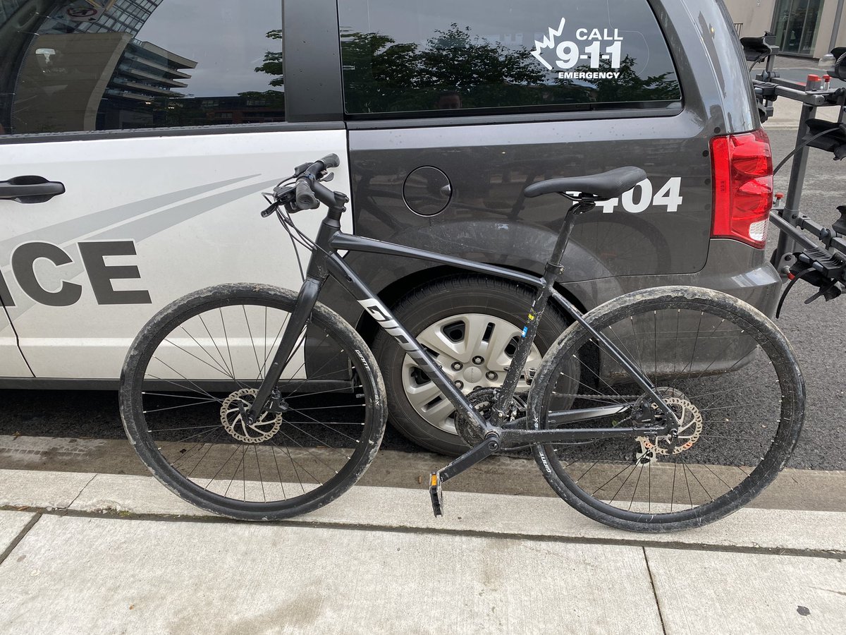 Today we returned two stolen bicycles to their rightful owners. How? The owners registered their bikes with <a href="/TorontoPolice/">Toronto Police</a> Please register your bikes! It takes only 30 seconds but increases your chances to get them back significantly! <a href="/TPS14Div/">14 Division🇨🇦🚔</a>