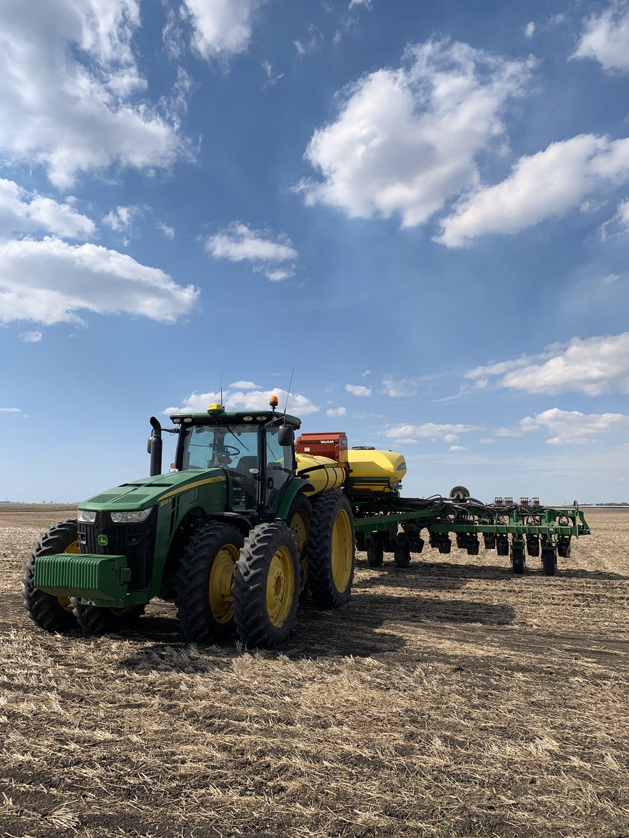 Aggeez28's tweet image. Thank you to @InKfarms and Mike for their help planting my @DEKALB_Canada RR2X Soybean 
MD plot at Boissevain, MB. Great cooperators! #DEKALBWatch @Bayer4CropsCA #plant20 @torybro27231560 mapped in @FieldViewCanada