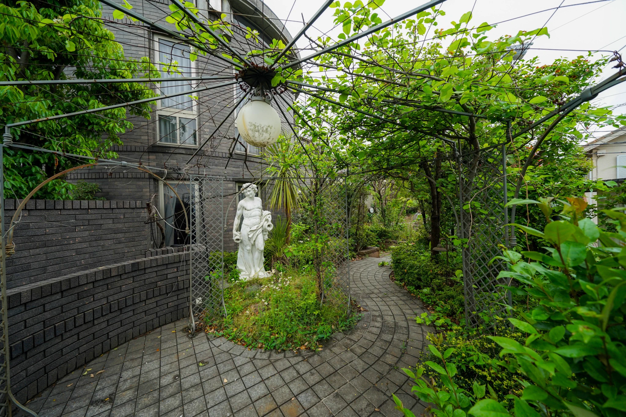 貸出相談！投稿者さまの親戚の自宅。まさかこんなに凄い豪邸に住んでいたなんて！