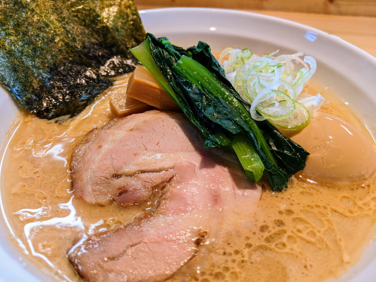 麺処清水 麺処清水です 今週末の長岡限定 横浜家系ラーメン 小ライス 100g 付になります 今回は家系ということで味の素いれました 無化調ではありませんのでご了承くださいm M 麺処清水 長岡 朝ラー 週末限定 家系 燻製チャーシュー 麺処清水 麺処清水です 今週末の長岡限定 横浜家系ラーメン 小ライス 100g 付になります 今回は家系ということで味の素いれました 無化調ではありませんのでご了承くださいm M 麺処清水 長岡 朝ラー 週末限定 家系 燻製チャーシュー