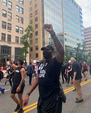 View image on Twitter