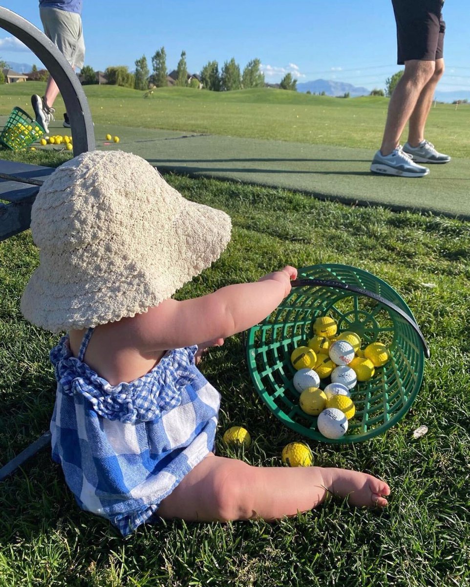 foreUP's tweet image. Look out for Frankie on the @LPGA in the coming years! She&apos;s the adorable daughter of one of our foreUP employees. We believe in starting our kids young! 🏌️‍♀️

⛳ @sleepyridge

#foreUPclient #MandatoryGolfFriday #golfindustry