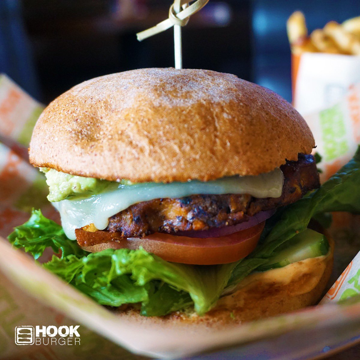 hookburgers's tweet photo. Weekend do: 
Try our Veggie🌱Burger🍔 
Delicious grilled black bean veggie patty, melted jack🧀, avocado🥑, sprouts, tomato🍅, green leaf🥬, hot house cucumber 🥒and red onion, chipotle mayo, fresh baked whole wheat bun🍞 best part?
NON-GMO &amp; 💯 guilt free🤤 https://t.co/tn8uUKJVCf