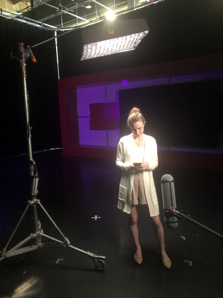 ConsumerSOS's tweet image. Here is our story on Sue Ellen’s $10,000 cellular/data bill and why she called me. I asked Virgin Mobile to make it right for her.  See what they did. globalnews.ca/video/7005354/… #IWorkForTheViewer #ConsumerSOS with @capati_patrick