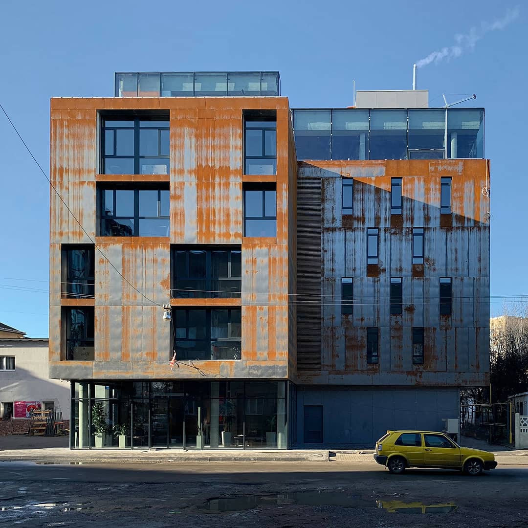 kefasdevelopme1's tweet image. We are proud to introduce You a hotel, which facade is made of #corten steel.
This project was created by our partners, architectural bureau TRDZ.
If You also have a desire to create something unique — contact us in direct or just call right now: +1 773-750-7689
#kefasdevelopment