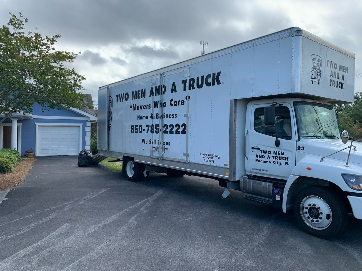 TwoMenPC's tweet image. @TwoMenPC is always happy to help @GulfCoastJam and @ProducerJam each year.

#MoversWhoCare