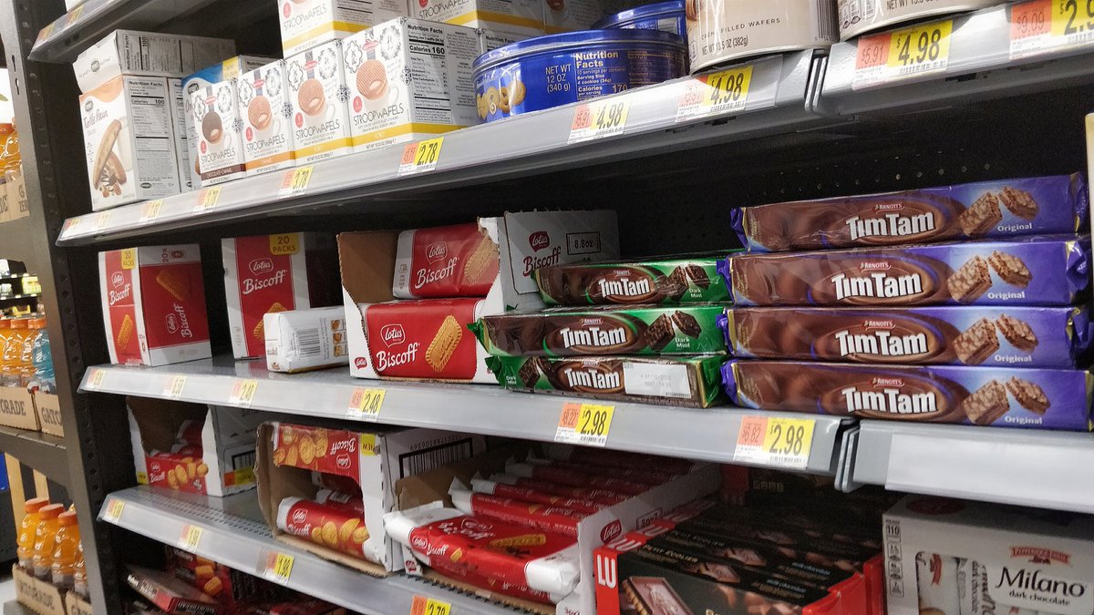 Detetiv's tweet image. I may or may not have found a Aussie delicacy in my Walmart neighborhood market today. (I did buy a box of #stroopwafel in addition cause that brand is hard to find) #longislander #LongIsland #ny #newyork #newyorker #groceryshopping #supermarket #aussie #Austriansnack
