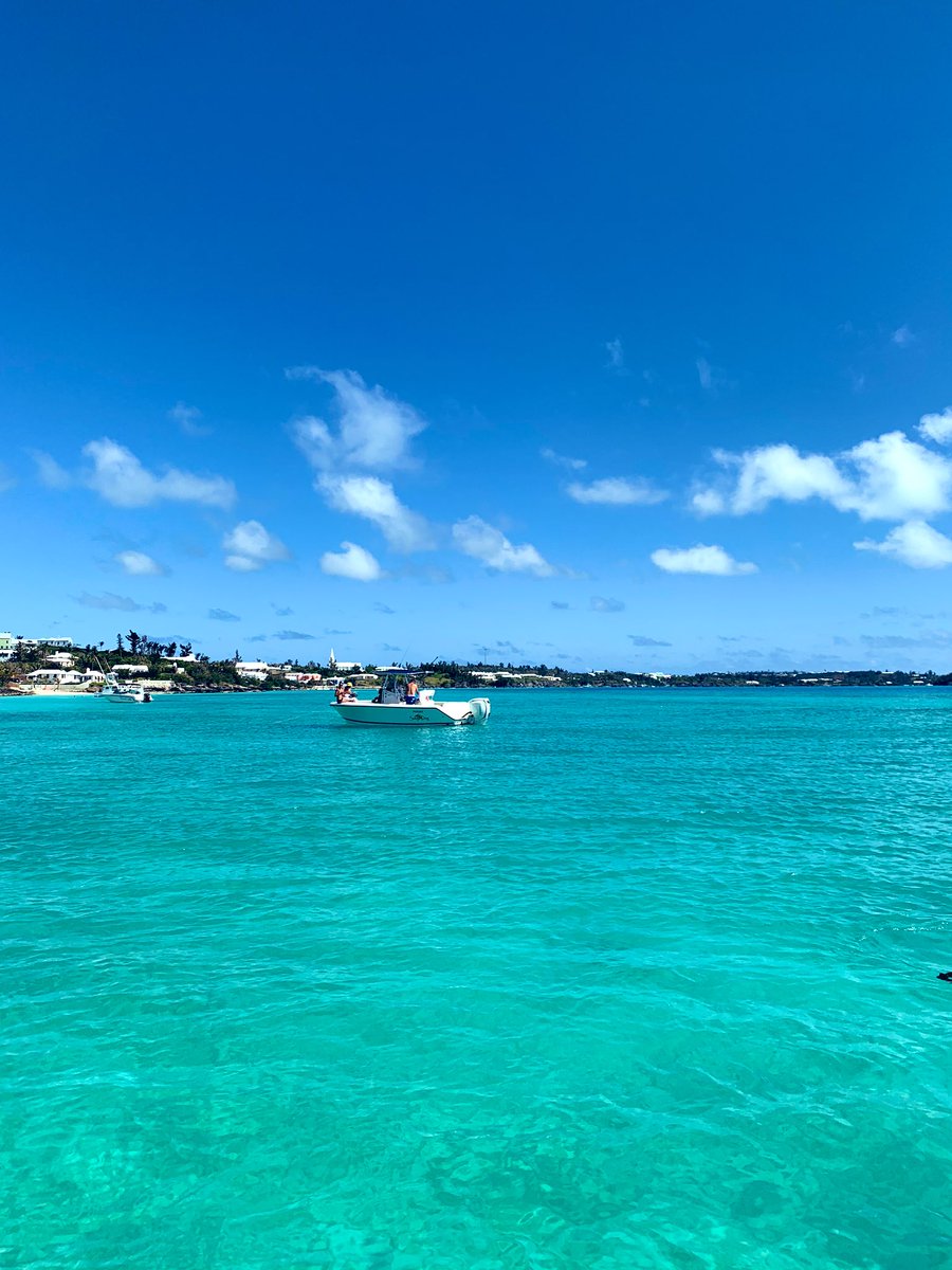 __somer's tweet photo. What a day to be out on the water 😍☀️🚤 https://t.co/NSOxZBfi0f