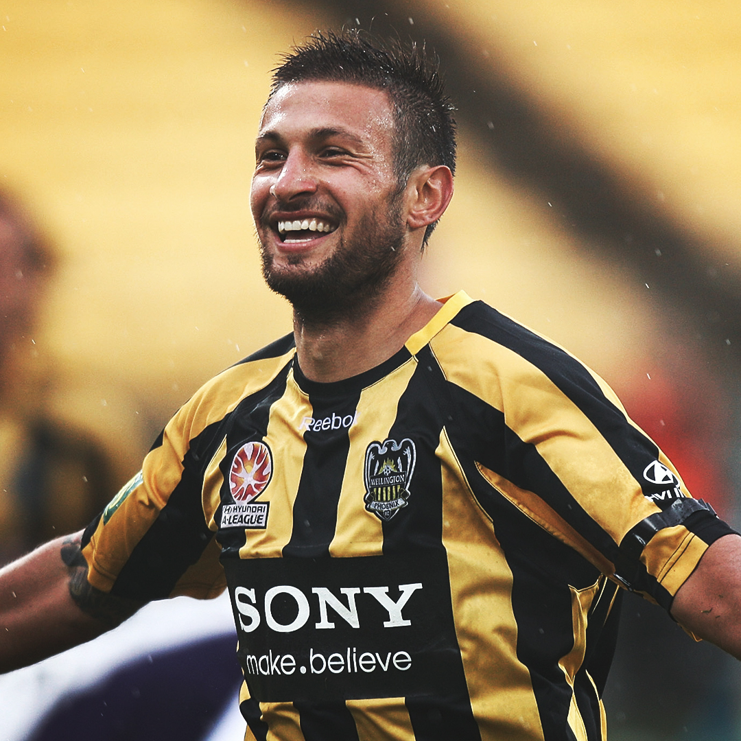 aleaguemen's tweet image. He started out as an inaugural player of @gomvfc and turned into a Hyundai #ALeague stalwart with @WgtnPhoenixFC and @AdelaideUnited 💪

Enjoy some vintage Vince Lia photo action 📷

#PlayerEvolution