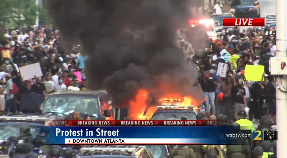 Wsb Tv Just In We Ve Just Learned That Two Fulton County Jail Buses Are On Their Way To Downtown Atlanta Where Protesters Have Set Police Cars On Fire And Broken Windows