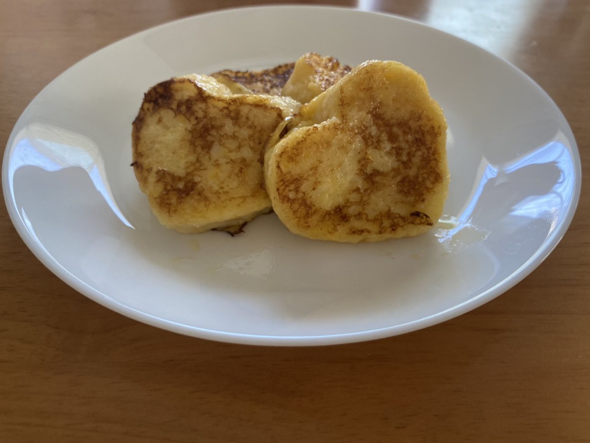 Mug على تويتر 家族の誕生日の朝食にフレンチトーストを作った 折り紙で作ったアリエルとソフィは好評で喜んでもらえた 誕生日 ディズニー Happybirthday 朝食 フレンチトースト 折り紙 ご飯 食パン ハート 手作り T Co Xogbiqnr