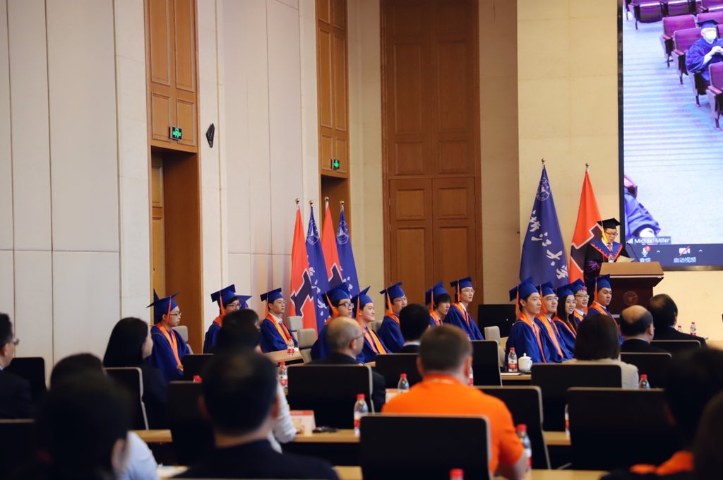 ZJU_China's tweet photo. We are here at the #Commecement for Class of 2020 from Zhejiang University-University of Illinois at Urban-Champaign Institute (ZJU-UIUC Institute) at Haining International Campus.@Illinois_Alma
#ZJU #UIUC https://t.co/NZF6NV8N3A