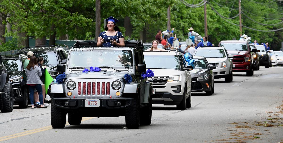 Attleboro High seniors get a parade to remember <a href="/AHS_Bluepride/">Attleboro High</a> ow.ly/YTHi50zUhXU