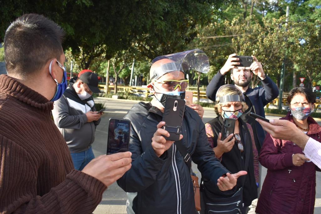 SSalud_mx's tweet image. Autoridades de @SSalud_mx llegaron a un acuerdo con padres de niñas y niños con #Cáncer, comprometiéndose al abasto y distribución oportuna de medicamentos, por lo que levantaron la huelga de hambre que tenían afuera de esta dependencia.