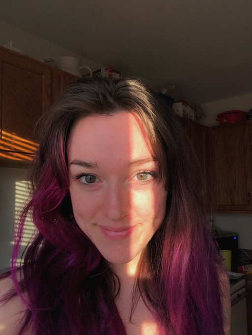 1 pic. my venmo is alltimelody, if anyone wants to send me money for being cute. https://t.co/G0IaV3