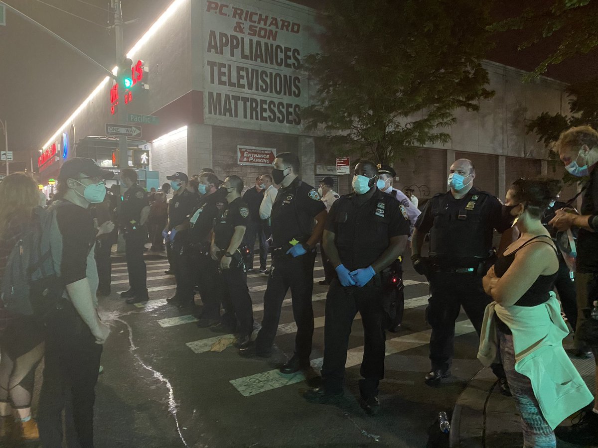 Just deleted preciois tweet as I went over my notes and the tripping happened as one incident, the backing up a second later in the night. But police pushed protesters to 4th Ave, where cars are regularly beeping their horn in solidarity.