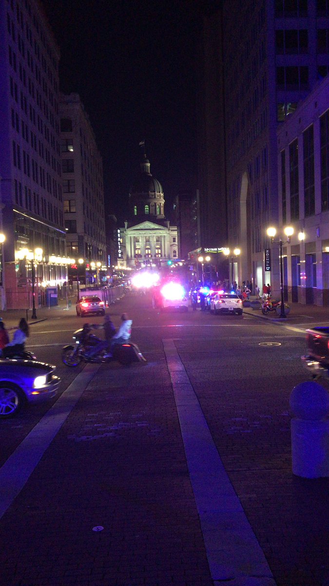 The scene from monument circle looking towards the statehouse