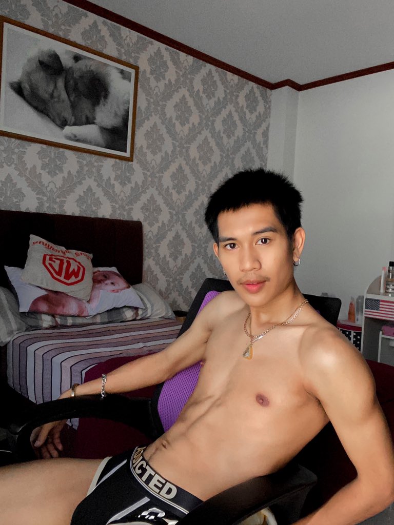 24pm39's tweet photo. แข็งไปหมด https://t.co/ciwQTvkWKF