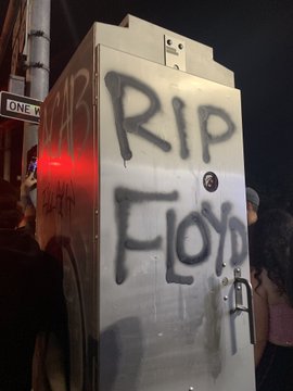 View image on Twitter