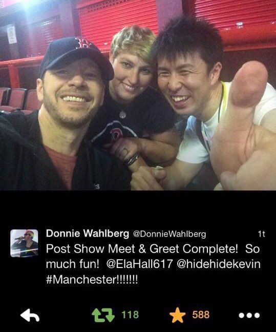 ElaHall617's tweet photo. 6 years ago! #Manchester with @DonnieWahlberg &amp; @hidehidekevin what a fantastic #tourfinal for me from the #LetsGetIntimateTour2014❤️
2 days before i was lying in the hospital &amp; i decided spontaneously to travel to 🇬🇧 because i needed a last @NKOTB show to see my favorite new kid https://t.co/ZktfN7Hg9U