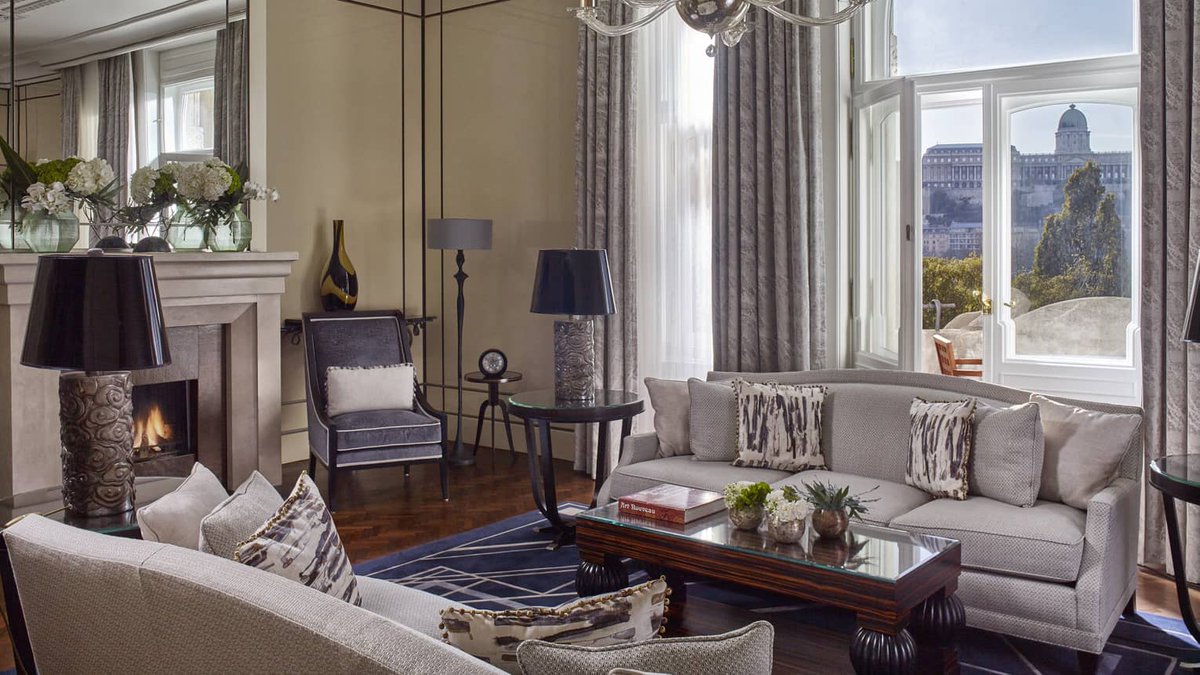 cppluxury's tweet photo. Four Seasons Gresham Palace Budapest, one of Europe’s finest hotels, announces re-opening
https://t.co/Pwi8nh7FOs
#FourSeasons #FSBudapest #Budapest #Danube #luxury #luxuryhotel #finest #nowOPEN @FourSeasons @FSBudapest https://t.co/eE7VBwaFYd