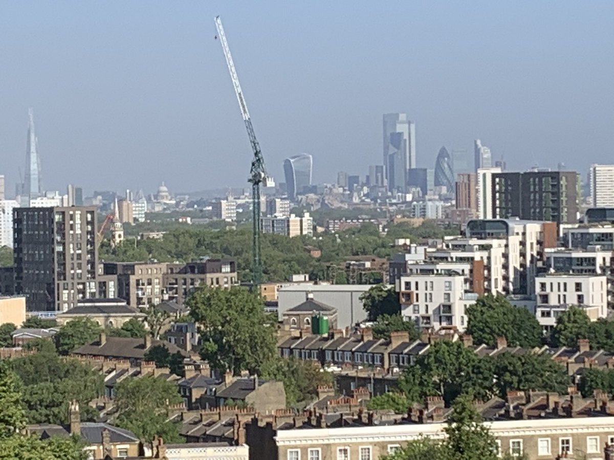 The last view the pilgrims would have had of London. Blackheath, where Wat Tyler & his men had gathered during the Peasants’ Revolt - mentioned in the Nun’s Priest’s Tale - stretches ahead.  #CTales