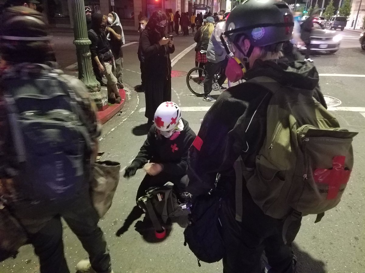 Street Medics out treating everything from abrasions to teargas exposure, probably more. Offering pandemic hand sanitizer, too.  #Oakland  #GeorgeFloyd