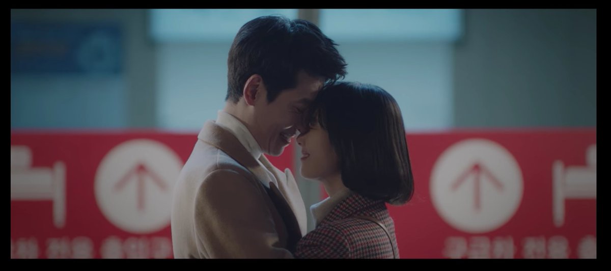 They're so happy together... and how I love the background... the ER where they got 'reunited', and the red color. It yells love! I like that they are transitioning to LDR full of love and understanding. No unnecessary fights.  #BidulgiCouple  #HospitalPlaylist