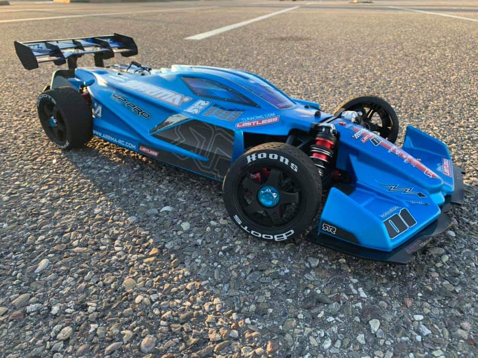 ARRMARC's tweet photo. Speed Bash Bullet.

#LIMITLESS #SPEEDBASH #ALLROAD #ARRMAHOF #HALLOFFAME #ARRMAWORLDWIDE #ARRMARC #FASTERANDTOUGHER #STAYROLLING #ARRMAPOWER https://t.co/uLjSNpmwqH