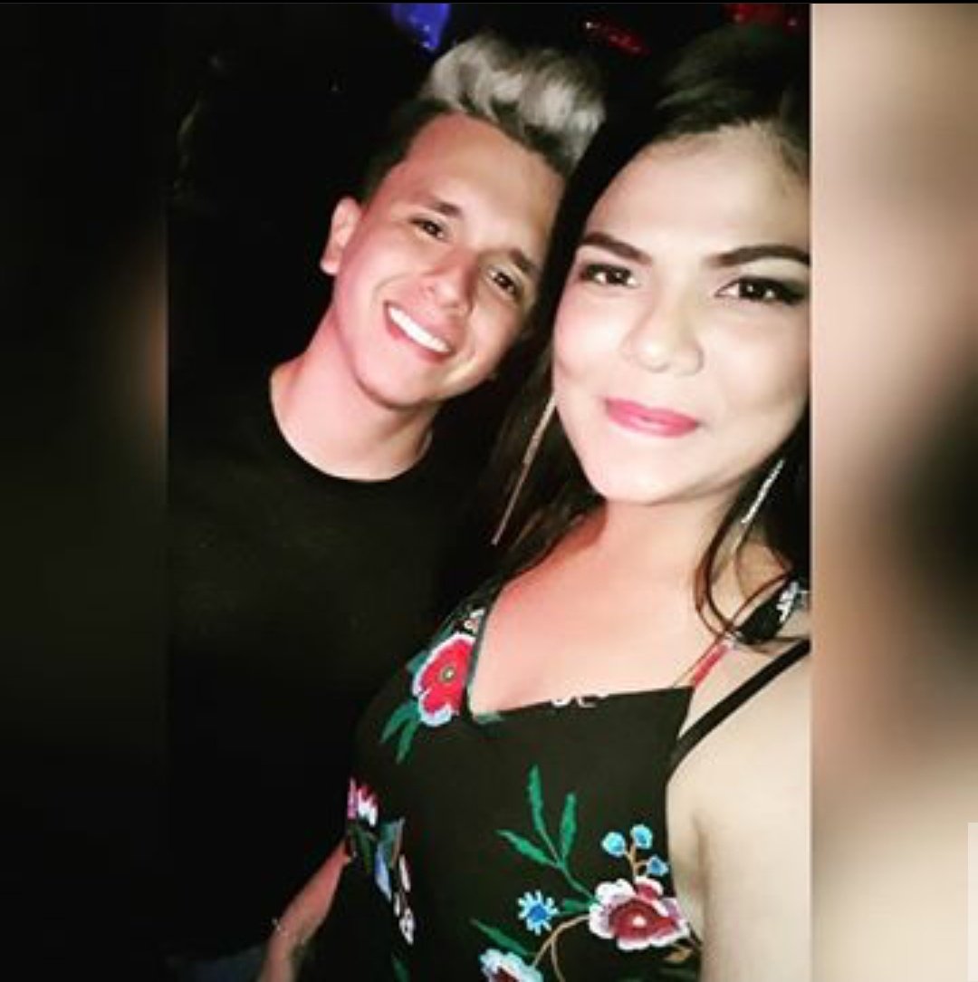 angls_naula's tweet photo. @MaykelOficial mi bebé ♥️ mañana en  #LatinosUnidos @PilsenerEcuador 
A las 18h00 
NO TE LO PIERDES https://t.co/cRERKRc93H