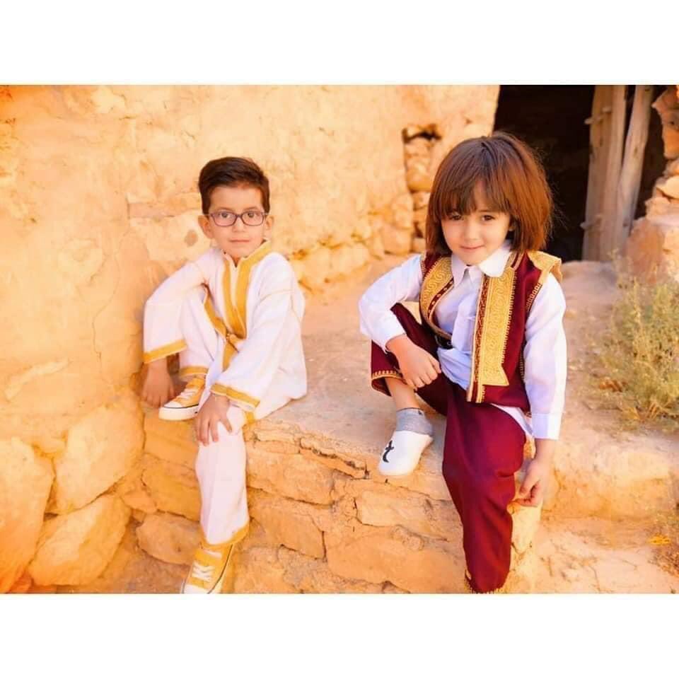 Mohammedalhema9's tweet photo. Children from the city of #Kabau Pictures of traditional attire in the ancient town of Kabau God willing 😍 Mount nafosa 🇱🇾 #libya ❤️ https://t.co/BQXlg36VVg