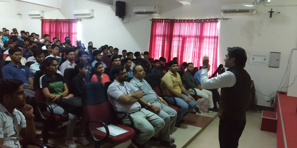 MITRC2's tweet photo. Refreshing Memories:-
#MITRC Department of #CSE successfully conducted seminar by Made Easy . In which various information related to GATE examination is given to students .  This Seminar is given by Industry Expert Mr. Arun Singh dated on 8-August-2019 https://t.co/4OzW8Ztl2S