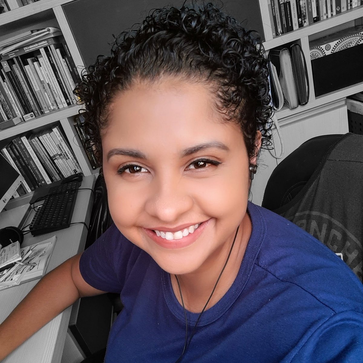 paulaolivasilva's tweet photo. #NewProfilePic https://t.co/f4b5Ry2vTk